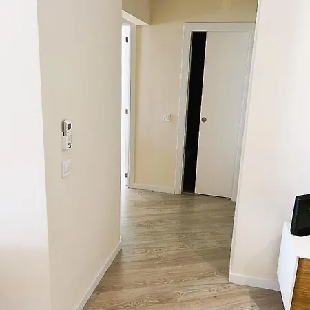 11 Bedroom Veiga, Praceta Vitorino Nemesio, * Albufeira