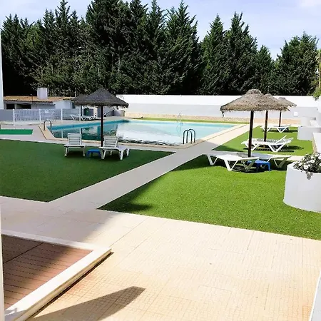 11 Bedroom Veiga, Praceta Vitorino Nemesio, Albufeira