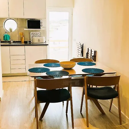 Daire 11 Bedroom Veiga, Praceta Vitorino Nemesio,