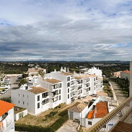 11 Bedroom Veiga, Praceta Vitorino Nemesio,