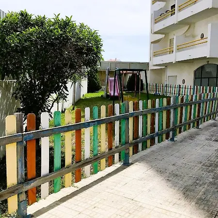 11 Bedroom Veiga, Praceta Vitorino Nemesio, * Albufeira