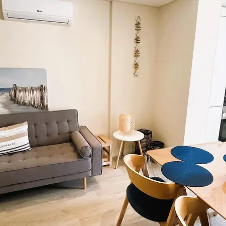 11 Bedroom Veiga, Praceta Vitorino Nemesio, * Albufeira