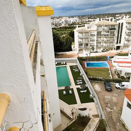 Daire 11 Bedroom Veiga, Praceta Vitorino Nemesio, Albufeira